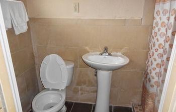 Travelers Motor Inn Redford Εξωτερικό φωτογραφία